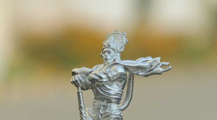 25gms Pure Silver Bahubali Hanuman Car Dashboard – theartarium